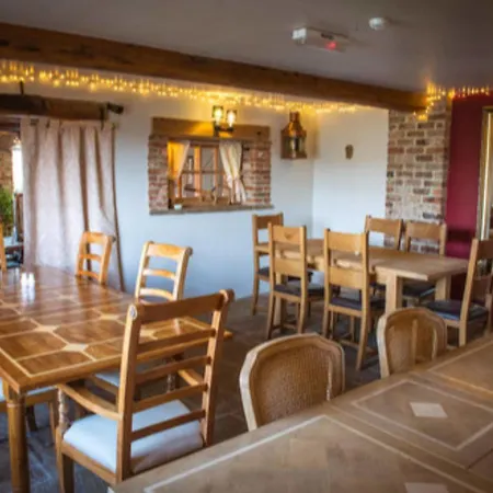 The Blackamoor Inn Hotell 3*