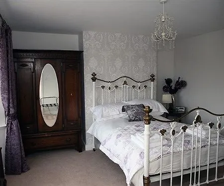 The Blackamoor 3* Bishop Monkton